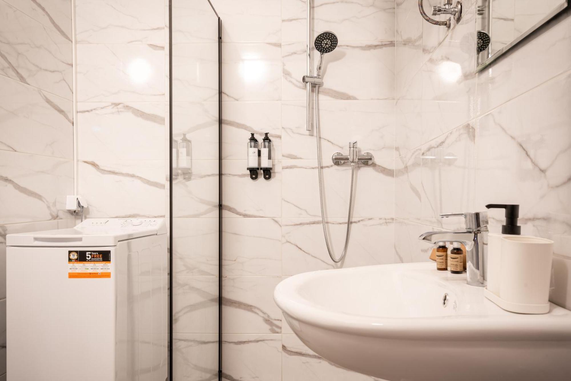 H9- Boutique Apartments, Best Location, By Bqa Budapeszt Zewnętrze zdjęcie